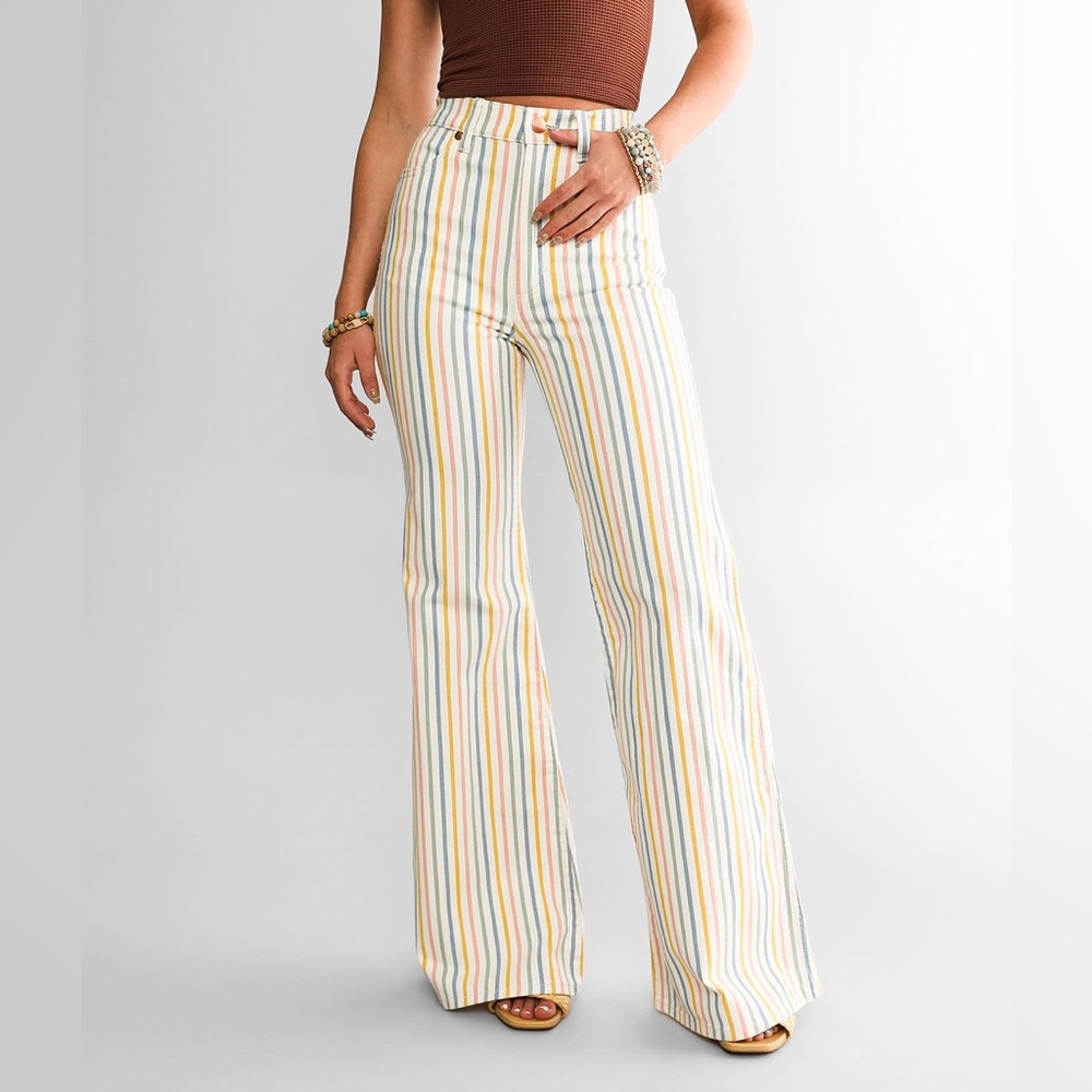 Wrangler Rainbow Wanderer 626 High-Rise Flare Jeans